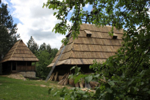 Кућа и вајат