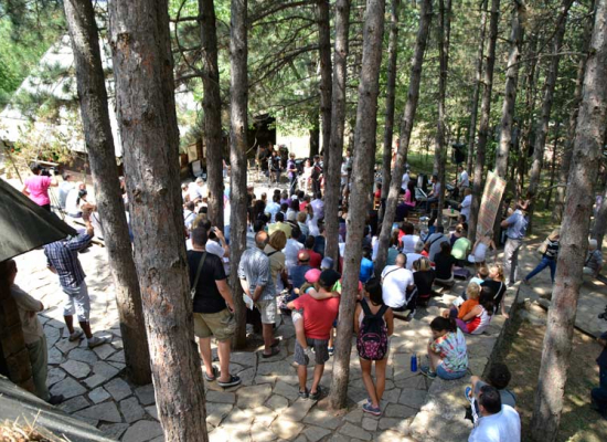 Летња позорница