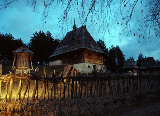 Стална поставка