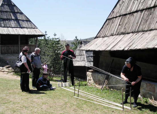 Ткање Ткање