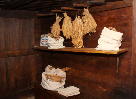 Продавница дувана