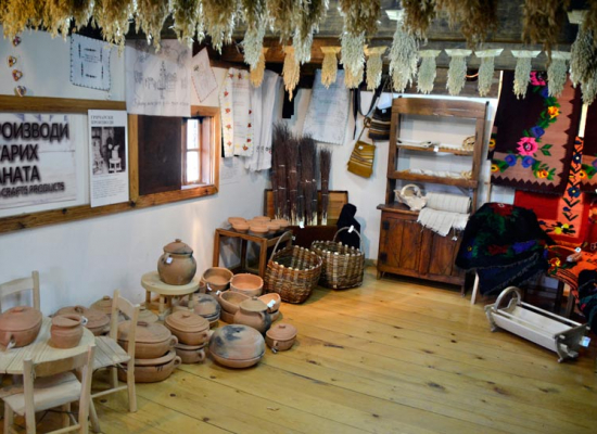 Сирогојно сувенирница